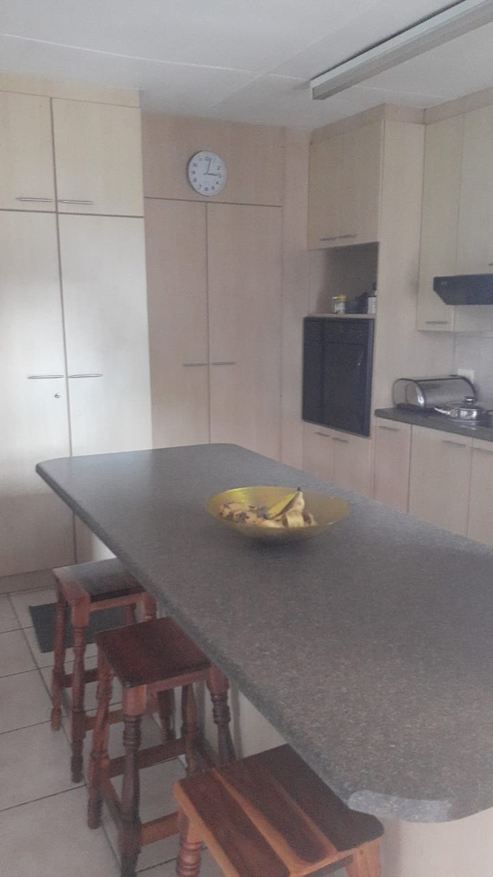 To Let 2 Bedroom Property for Rent in Wavecrest Eastern Cape